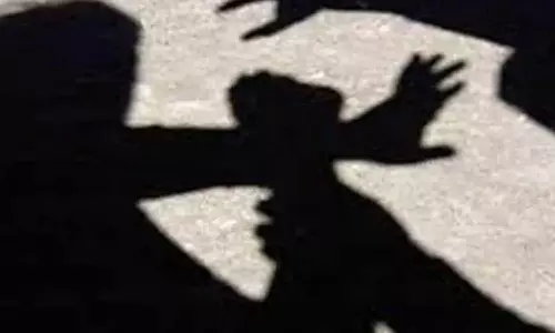 10th grader brutally beaten by classmates,  students fight, latest malayalam news, പത്താം ക്ലാസുകാരനെ സഹപാഠികൾ ക്രൂരമായി മർദിച്ചു, വിദ്യാർത്ഥിയുടെ വഴക്ക്, ഏറ്റവും പുതിയ മലയാളം വാർത്ത