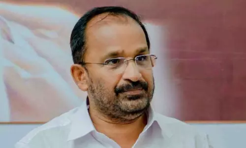 Dheevar Sabha protested the exclusion of TN Prathapan from the Lok Sabha candidature Dheevar Sabha protested the exclusion of TN Prathapan from the Lok Sabha candidature