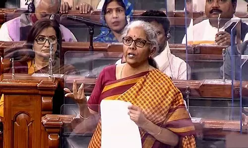 കേന്ദ്രം സംസ്ഥാനങ്ങൾക്ക് നൽകിയ ധനസഹായത്തിൻ്റെ കണക്ക് ധനമന്ത്രി പാർലമെന്റിൽ അവതരിപ്പിച്ചു