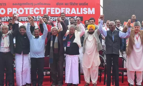 ‘നികുതി വിഹിതം കേന്ദ്രത്തിന്റെ സൗജന്യമല്ല’ നിർമ്മല സീതാരാമന്റെ അവകാശവാദങ്ങൾക്ക് കണക്ക്  നിരത്തി കേരളത്തിന്റെ മറുപടി - പൂർണരൂപം