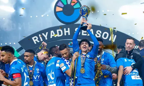 മെസിക്ക് പിന്നാലെ  ക്രിസ്റ്റ്യാനോക്കും തലതാഴ്ത്തി മടക്കം; റിയാദ് സീസൺ കപ്പ് കിരീടം ചൂടി അൽ ഹിലാൽ