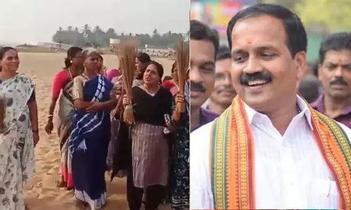 Konnad Beach, hooliganism, struggle, immoral activities, VK Sajivan, latest malayalam news, കൊന്നാട് കടൽത്തീരം, ഗുണ്ടായിസം, സമരം, സദാചാര വിരുദ്ധ പ്രവർത്തനങ്ങൾ, വി കെ സജീവൻ, ഏറ്റവും പുതിയ മലയാളം വാർത്ത Konnad Beach, hooliganism, struggle, immoral activities, VK Sajivan, latest malayalam news, കൊന്നാട് കടൽത്തീരം, ഗുണ്ടായിസം, സമരം, സദാചാര വിരുദ്ധ പ്രവർത്തനങ്ങൾ, വി കെ സജീവൻ, ഏറ്റവും പുതിയ മലയാളം വാർത്ത