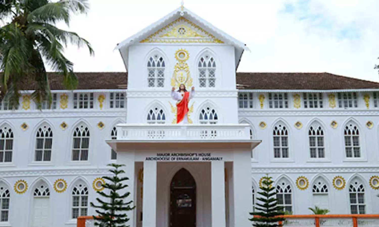 More believers approach court demanding unified holy Mass in Ernakulam Angamaly Archdiocese