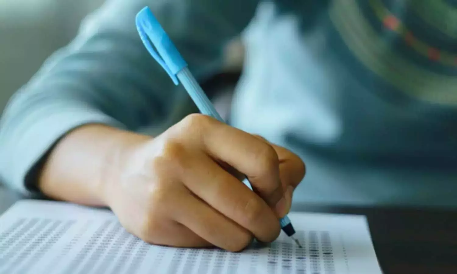 NEET centers in Gulf, non-resident students, latest malayalam news, medical entrance exam, ഗൾഫിലെ നീറ്റ് സെൻ്ററുകൾ, പ്രവാസി വിദ്യാർത്ഥികൾ, ഏറ്റവും പുതിയ മലയാളം വാർത്തകൾ, മെഡിക്കൽ പ്രവേശന പരീക്ഷ NEET centers in Gulf, non-resident students, latest malayalam news, medical entrance exam, ഗൾഫിലെ നീറ്റ് സെൻ്ററുകൾ, പ്രവാസി വിദ്യാർത്ഥികൾ, ഏറ്റവും പുതിയ മലയാളം വാർത്തകൾ, മെഡിക്കൽ പ്രവേശന പരീക്ഷ