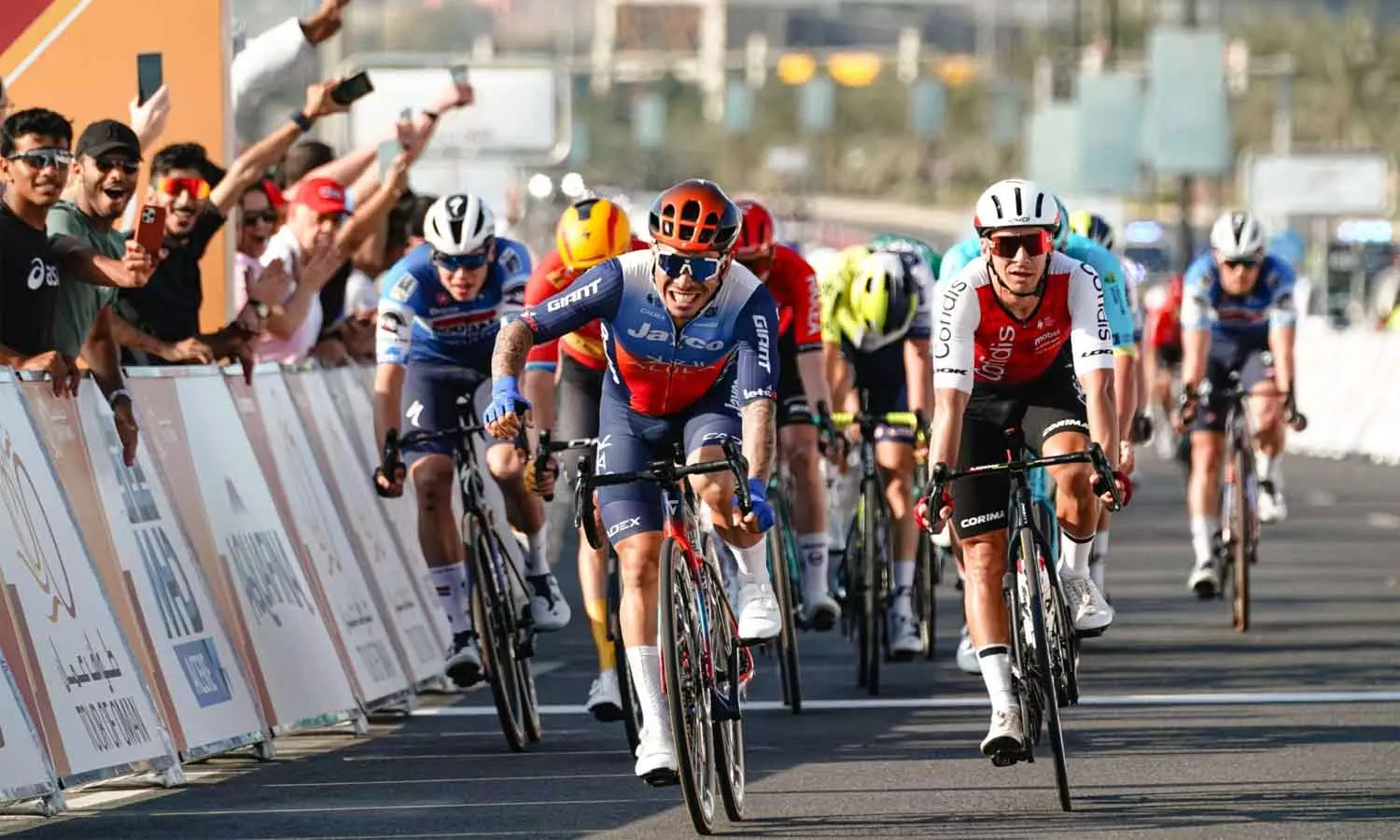 ടൂർ ഓഫ് ഒമാൻ ദീർഘദൂര സൈക്ലിങ് മത്സരത്തിന്റെ 13ാമത് പതിപ്പിന് ഉജ്വല തുടക്കം ടൂർ ഓഫ് ഒമാൻ ദീർഘദൂര സൈക്ലിങ് മത്സരത്തിന്റെ 13ാമത് പതിപ്പിന് ഉജ്വല തുടക്കം