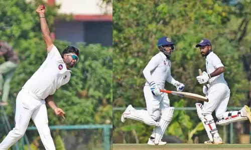 രഞ്ജി ട്രോഫിയിൽ ബംഗാളിനെ എറിഞ്ഞിട്ട് കേരളം; ജലജ് സക്‌സേനക്ക് ഏഴ് വിക്കറ്റ്
