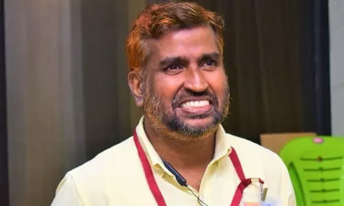 സ്കൂൾ വാർഷികത്തിനിടെ പ്രിൻസിപ്പൽ കുഴഞ്ഞുവീണ് മരിച്ചു