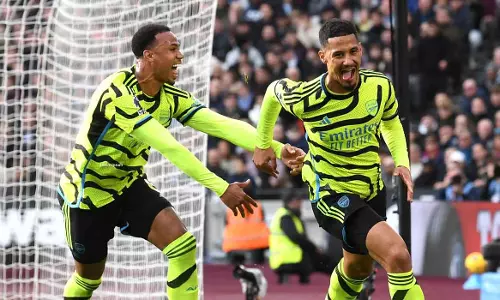 സാക്കയ്ക്ക് ഡബിള്‍, ഗോളിൽ ആറാടി ആഴ്‌സനൽ; വെസ്റ്റ്ഹാമിനെതിരെ വമ്പൻ ജയം