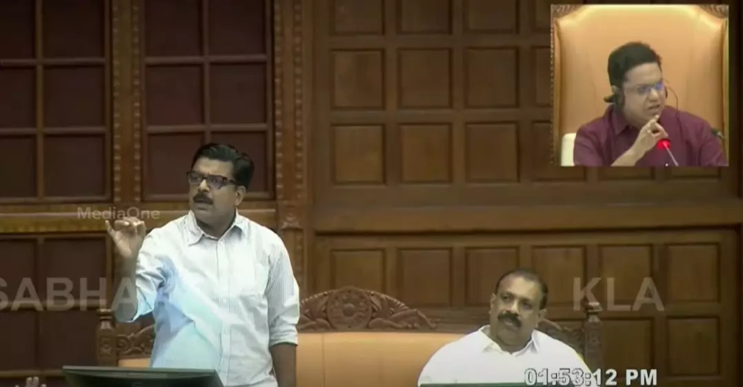 എക്സാലോജിക് വിവാദം; രേഖകളില്ലെന്ന് സ്പീക്കർ, മാത്യു കുഴൽനാടന്റെ മൈക്ക് ഓഫ് ചെയ്തു