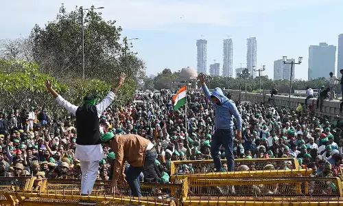 ഡല്‍ഹി ചലോ; ട്രാക്ടറുകളുമായി കർഷകർ രാജ്യ തലസ്ഥാനത്തേക്ക്