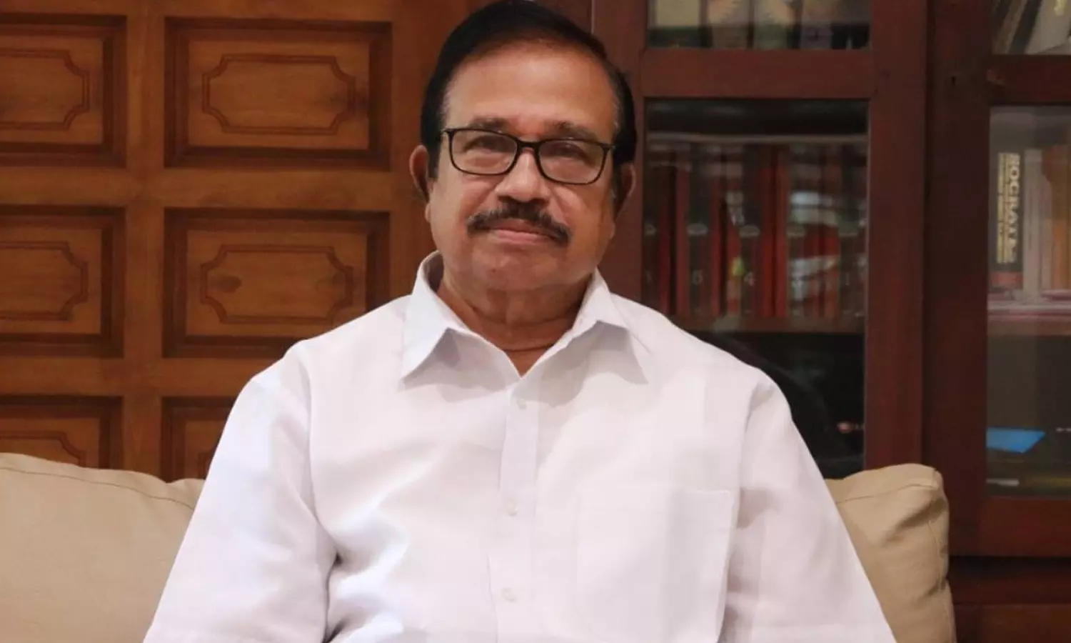 ‘മലപ്പുറം ജില്ല വിഭജിക്കണം’; നിലപാട് ആവർത്തിച്ച് അഡ്വ. കെ.എൻ.എ ഖാദർ ‘മലപ്പുറം ജില്ല വിഭജിക്കണം’; നിലപാട് ആവർത്തിച്ച് അഡ്വ. കെ.എൻ.എ ഖാദർ