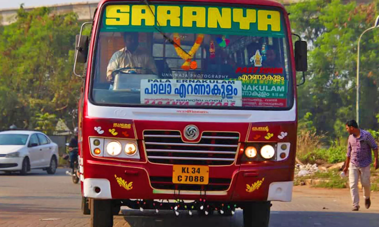 Passengers, KSRTC stand, KSRTC, Sharanya Bus, latest malayalam news, യാത്രക്കാർ, കെഎസ്ആർടിസി സ്റ്റാൻഡ്, കെഎസ്ആർടിസി, ശരണ്യ ബസ്, ഏറ്റവും പുതിയ മലയാളം വാർത്തകൾ Passengers, KSRTC stand, KSRTC, Sharanya Bus, latest malayalam news, യാത്രക്കാർ, കെഎസ്ആർടിസി സ്റ്റാൻഡ്, കെഎസ്ആർടിസി, ശരണ്യ ബസ്, ഏറ്റവും പുതിയ മലയാളം വാർത്തകൾ