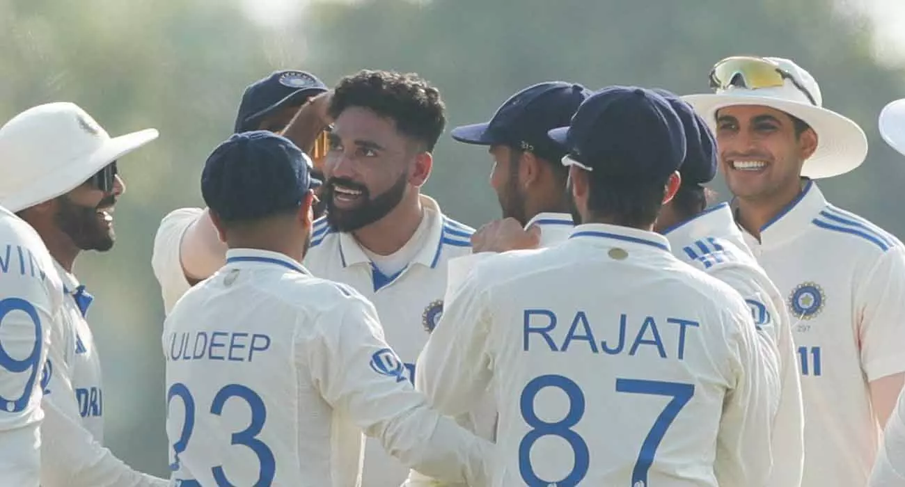 രാജ്‌കോട്ട് ടെസ്റ്റിൽ അടിക്ക് തിരിച്ചടി;ഇന്ത്യൻ റൺമല കയറാൻ ഇംഗ്ലണ്ട് പൊരുതുന്നു