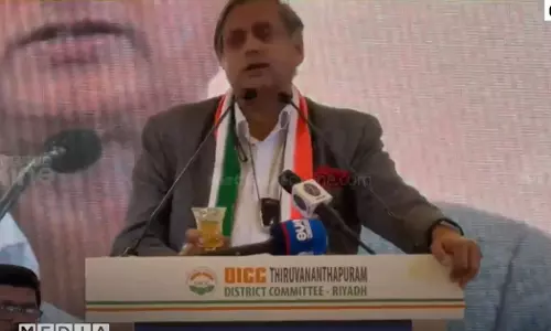 Shashi Tharoor arrived in Saudi Arabia