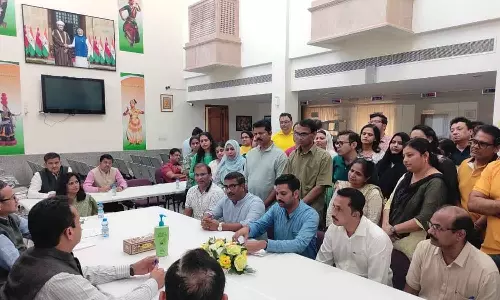 ഒമാനിലെ നീറ്റ് പരീക്ഷാ കേന്ദ്രം പുനഃസ്ഥാപിക്കണം;  ഇന്ത്യൻ എംബസി ഓപൺ ഹൗസിൽ നിവേദനവുമായി രക്ഷിതാക്കൾ