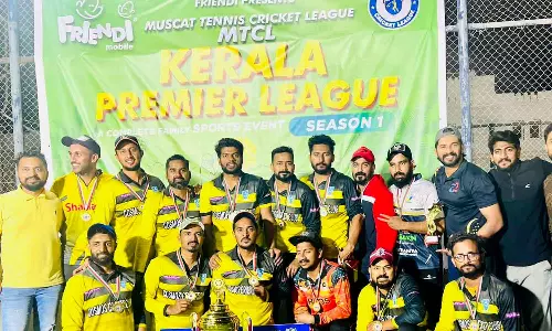 മസ്കത്ത് ടെന്നീസ് ക്രിക്കറ്റ് ലീഗിന്റെ ഒന്നാമത് കേരള പ്രീമിയർ ലീഗില്‍ കോസ്മോസ് തലശ്ശേരി എസ്.എം.ടി ജേതാക്കള്‍