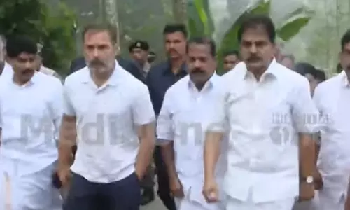 രാഹുൽ ഗാന്ധി വയനാട്ടിൽ; വന്യജീവി ആക്രമണത്തിൽ കൊല്ലപ്പെട്ടവരുടെ വീടുകൾ സന്ദർശിച്ചു