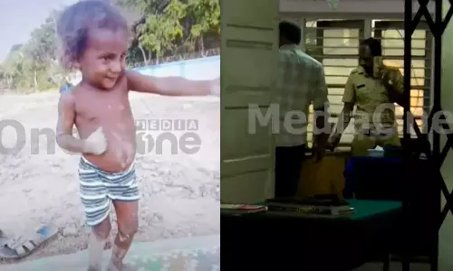 തിരുവനന്തപുരത്ത് സഹോദരങ്ങള്ക്കൊപ്പം ഉറങ്ങിക്കിടന്ന രണ്ട് വയസുകാരിയെ തട്ടിക്കൊണ്ടുപോയി തിരുവനന്തപുരത്ത് സഹോദരങ്ങള്ക്കൊപ്പം ഉറങ്ങിക്കിടന്ന രണ്ട് വയസുകാരിയെ തട്ടിക്കൊണ്ടുപോയി
