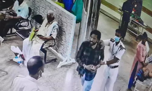 The accused in several criminal cases entered Thiruvananthapuram Medical College Hospital with a gun