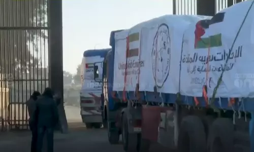 ഫലസ്തീനികൾക്ക് കൂടുതൽ സഹായവുമായി യു.എ.ഇ; ഗസ്സ മുനമ്പിലെത്തിയത് 14 ട്രക്കുകൾ ഫലസ്തീനികൾക്ക് കൂടുതൽ സഹായവുമായി യു.എ.ഇ; ഗസ്സ മുനമ്പിലെത്തിയത് 14 ട്രക്കുകൾ