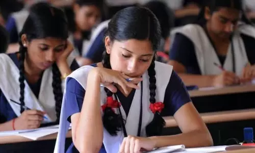 തുണ്ട് കൈയിൽ വെക്കേണ്ട! പുസ്തകം തുറന്നുവച്ച് പരീക്ഷയെഴുതാം- പരീക്ഷണവുമായി സിബിഎസ്ഇ