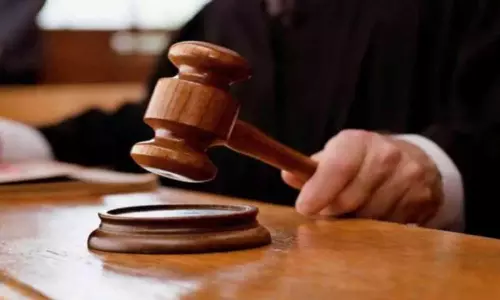 മണിപ്പൂരിൽ മെയ്തെയ് വിഭാഗത്തെ എസ്.ടി പട്ടികയിൽ ഉൾപ്പെടുത്തുന്ന വിധി മണിപ്പൂർ ഹൈക്കോടതി റദ്ദാക്കി മണിപ്പൂരിൽ മെയ്തെയ് വിഭാഗത്തെ എസ്.ടി പട്ടികയിൽ ഉൾപ്പെടുത്തുന്ന വിധി മണിപ്പൂർ ഹൈക്കോടതി റദ്ദാക്കി