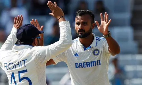 ഒന്നിനു പിറകെ ഒന്നായി ദുരന്തങ്ങൾ; വിധിയോട് പടവെട്ടി ആകാശ് ദീപിന്റെ ക്രിക്കറ്റ് കരിയർ