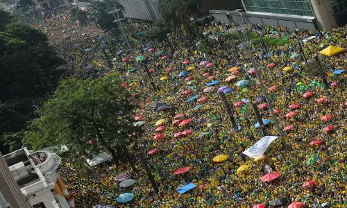 Supporters of the Brazil’s former president Jair Bolsonaro take part a protest in Paulista Avenue_Brazil