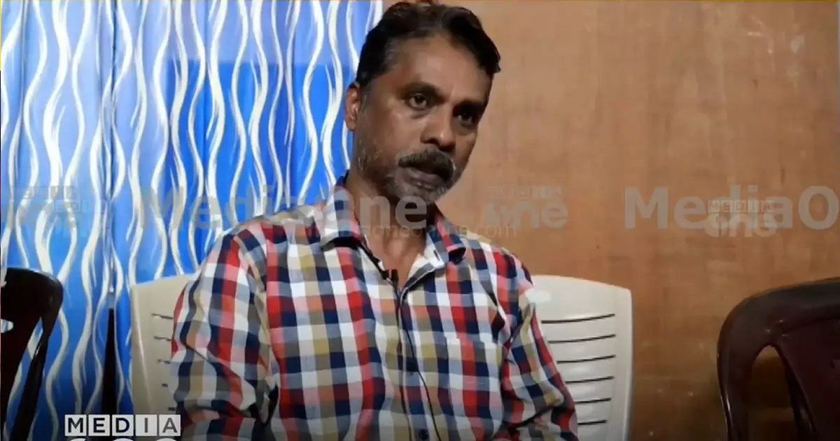 JS Siddharths father Jayaprakash said that his son was beaten to death at Wayanad Veterinary University JS Siddharths father Jayaprakash said that his son was beaten to death at Wayanad Veterinary University