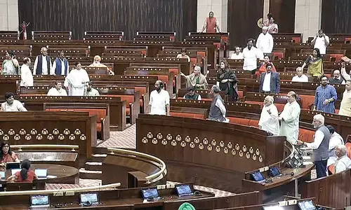 രാജ്യസഭ തെരഞ്ഞെടുപ്പിൽ നാടകീയ രംഗങ്ങൾ; അട്ടിമറി ഭീഷണിയിൽ മുന്നണികൾ