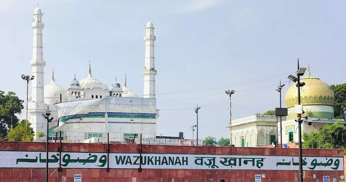 District court rejects petition challenging maintainability of suit on Teele Wali Masjid District court rejects petition challenging maintainability of suit on Teele Wali Masjid