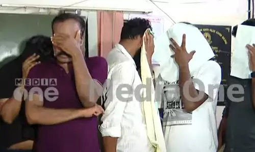 കൊച്ചിയിൽ ഹോം സ്റ്റേ കേന്ദ്രീകരിച്ച് പെണ്‍വാണിഭം; ഗുണ്ടാത്തലവൻ ഭായ് നസീറിന്റെ കൂട്ടാളികൾ പിടിയിൽ