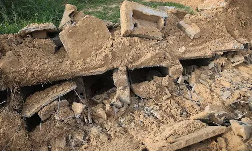 Israel bombs cemetery containing hundreds of martyrs in Gaza as the US calls for immediate ceasefire, Israel attack on Gaza Israel bombs cemetery containing hundreds of martyrs in Gaza as the US calls for immediate ceasefire, Israel attack on Gaza