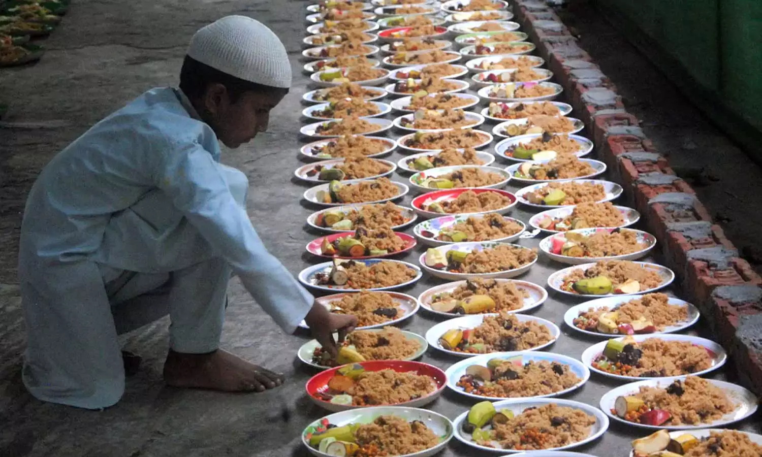 സൗദിയിലെ മുഴുവൻ പള്ളികളിലും ഇത്തവണയും ഇഫ്താറുകളുണ്ടാകുമെന്ന് മന്ത്രി സൗദിയിലെ മുഴുവൻ പള്ളികളിലും ഇത്തവണയും ഇഫ്താറുകളുണ്ടാകുമെന്ന് മന്ത്രി