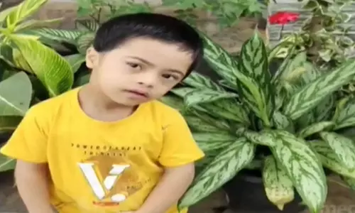 A student died after being hit by a school bus in Kanyampetta, Wayanad.