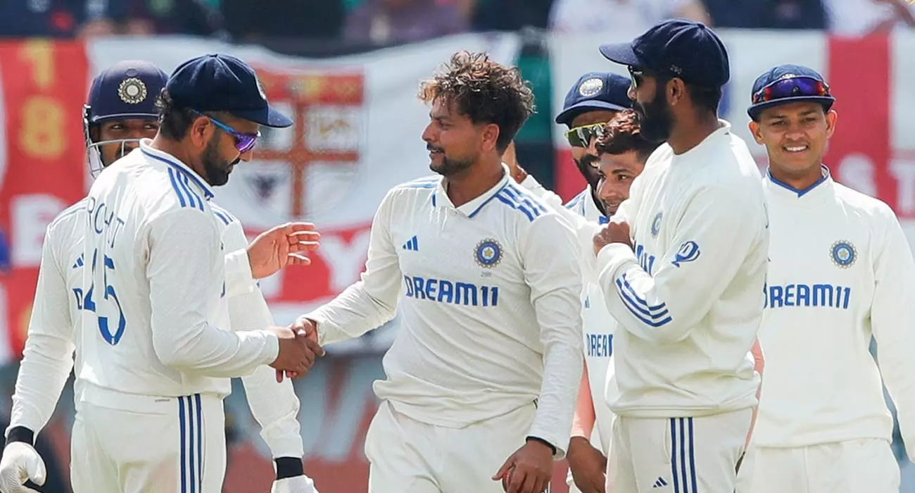 ധരംശാലയിലും തകർന്നടിഞ്ഞ് ഇംഗ്ലണ്ട്; 218ന് പുറത്ത്, കുൽദീപ് യാദവിന് അഞ്ച് വിക്കറ്റ്