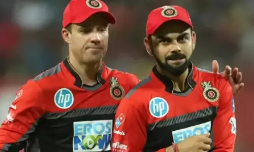 വിരാട് കോഹ്‌ലി ഐപിഎൽ കളിച്ചേക്കില്ല; സൂചന നൽകി ഡിവില്ലിയേഴ്‌സ്