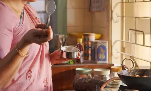 ഭാര്യ വീട്ടുജോലി ചെയ്യണമെന്ന് ആഗ്രഹിക്കുന്നത് ക്രൂരതയായി കാണാനാകില്ല: ഡൽഹി ഹൈക്കോടതി