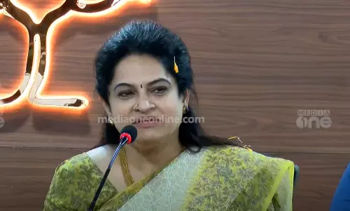 രാഹുൽ മാങ്കൂട്ടത്തിലിനെതിരെ കേസ് കൊടുക്കുമെന്ന് പത്മജ വേണുഗോപാൽ രാഹുൽ മാങ്കൂട്ടത്തിലിനെതിരെ കേസ് കൊടുക്കുമെന്ന് പത്മജ വേണുഗോപാൽ