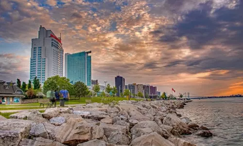 വിന്‍സര്‍ - മോട്ടോര്‍ സിറ്റി