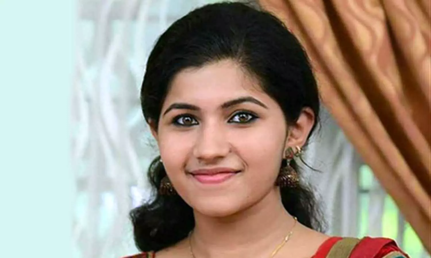 The family of CA student Mishel Shaji, who was found dead under mysterious circumstances in Kochi lake, wants a CBI investigation, Mishel Shajis death follow up