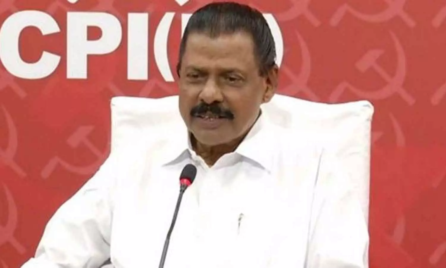 TV Rajesh has lodged a complaint with the DGP and the Chief Electoral Officer, alleging that CPM state secretary MV Govindan has been slanderous. TV Rajesh has lodged a complaint with the DGP and the Chief Electoral Officer, alleging that CPM state secretary MV Govindan has been slanderous.