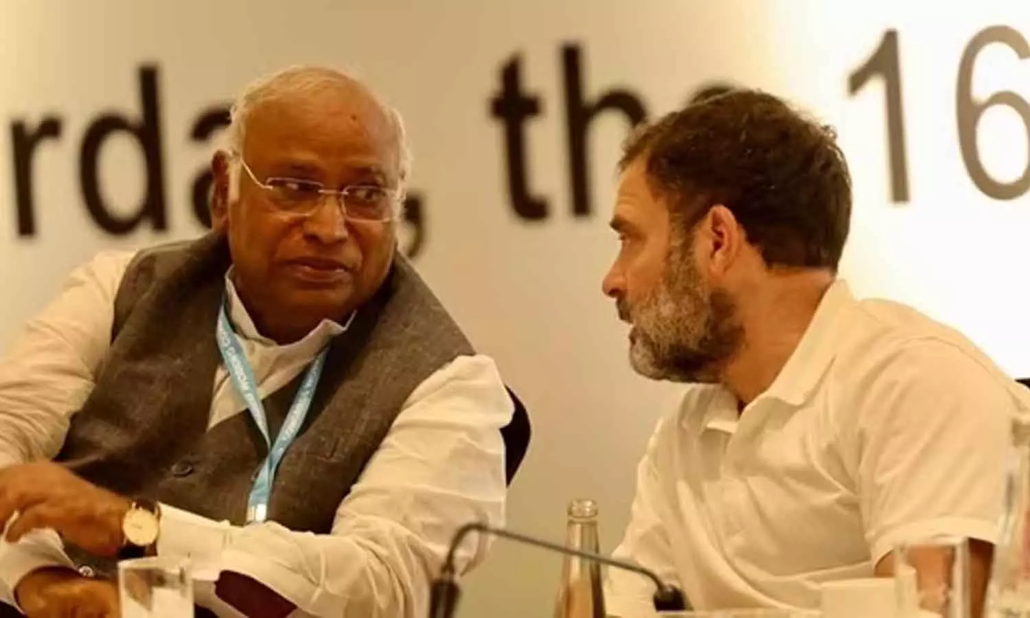 Delhi High Court rejected the Congress plea seeking a stay on the freezing of bank accounts Delhi High Court rejected the Congress plea seeking a stay on the freezing of bank accounts