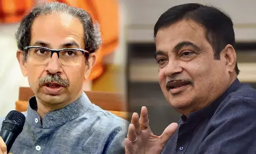 Nitin Gadkari, Uddhav Thackeray