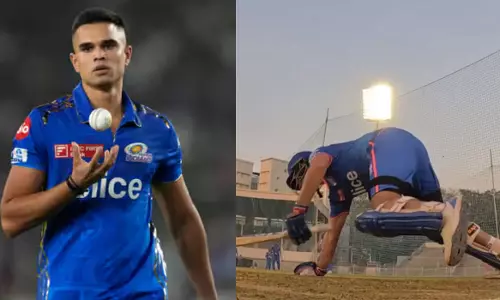 അർജുൻ ടെണ്ടുൽക്കറിന്റെ പെർഫെക്ട് യോർക്കർ; അടിതെറ്റി വീണ് മുംബൈ   ഇന്ത്യൻസ് ബാറ്റ്‌സ്മാൻ- വീഡിയോ