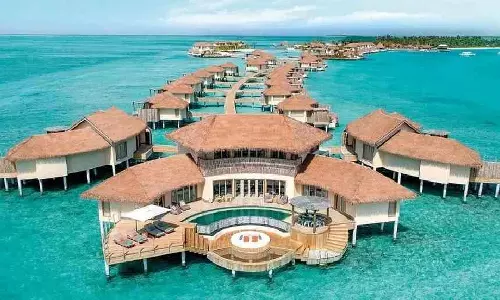 ഇന്ത്യാവിരുദ്ധത തിരിച്ചടിയായി;  ഇന്ത്യൻ ടൂറിസ്റ്റുകൾ കുറഞ്ഞു;  മാലദ്വീപിന് നഷ്ടം 2 ബില്യൺ