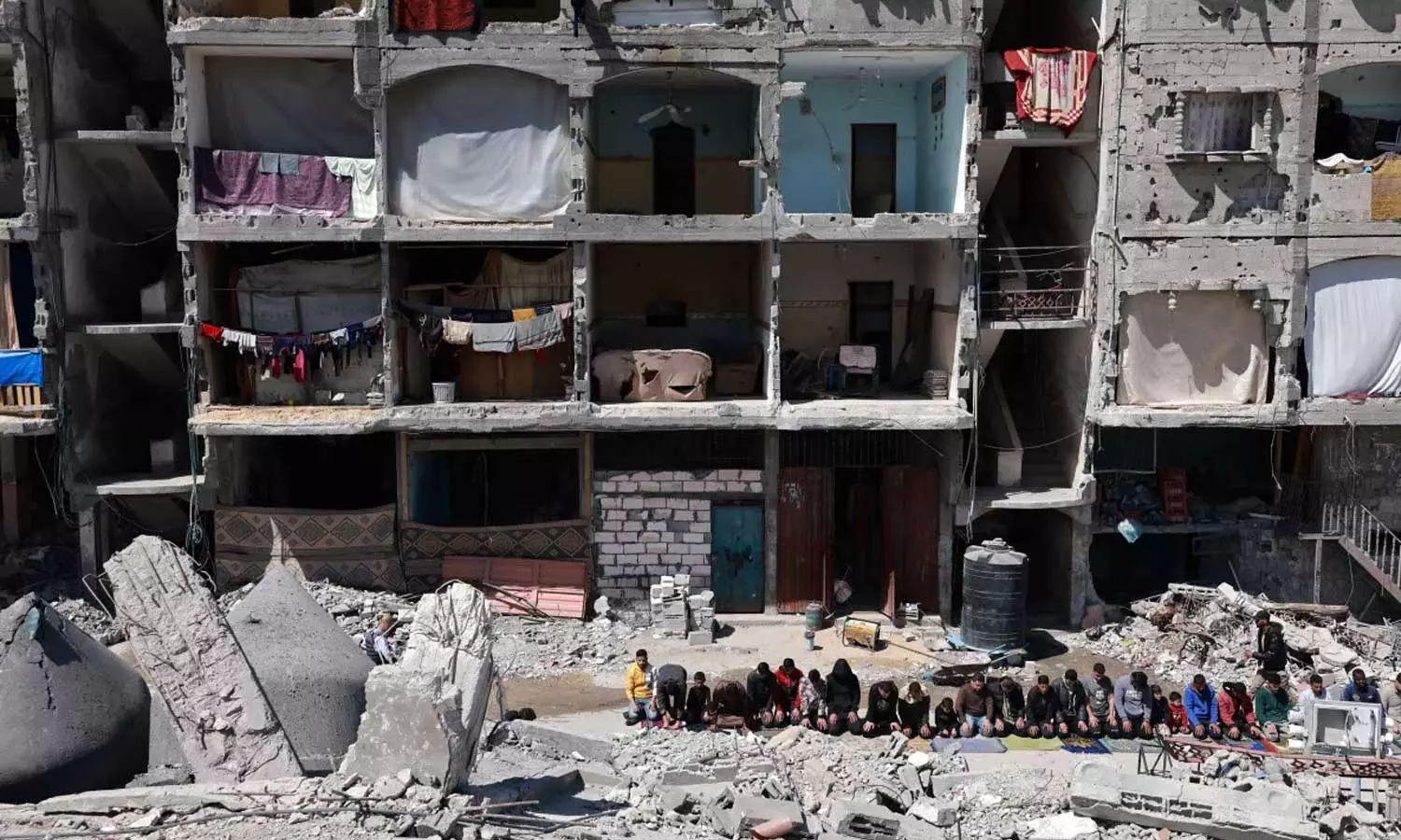 ഗസ്സയിലെ നവജാത ശിശുക്കള്ക്ക് തൂക്കമില്ല; ജനിച്ചപാടേ മരിച്ചവരും നിരവധി ഗസ്സയിലെ നവജാത ശിശുക്കള്ക്ക് തൂക്കമില്ല; ജനിച്ചപാടേ മരിച്ചവരും നിരവധി