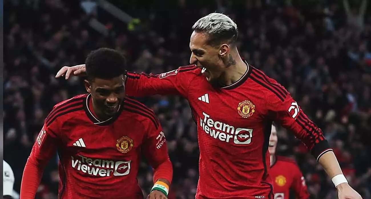 ഏഴു ഗോൾ ത്രില്ലറിൽ ചെമ്പടയെ തുരത്തി ചെകുത്താൻമാർ; എഫ് എ കപ്പ് സെമിയിൽ