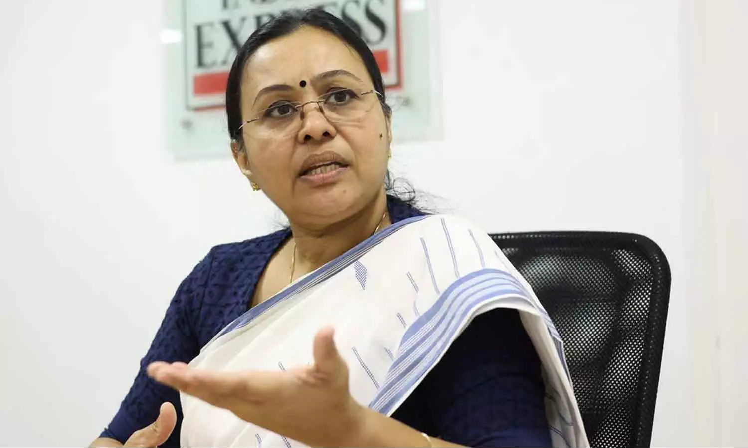 Health Minister said that shortage of medicine in Kozhikode Medical College will be solved soon