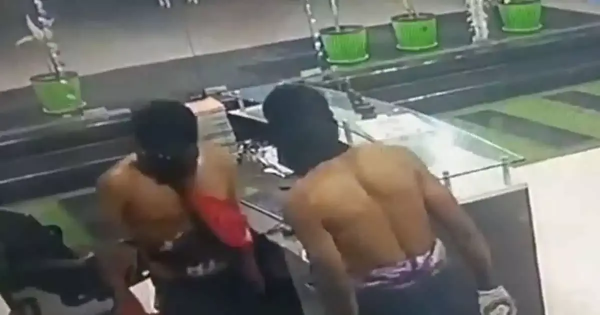 Notorious Sheddy gang stole eight lakhs from Hyderabad world one school